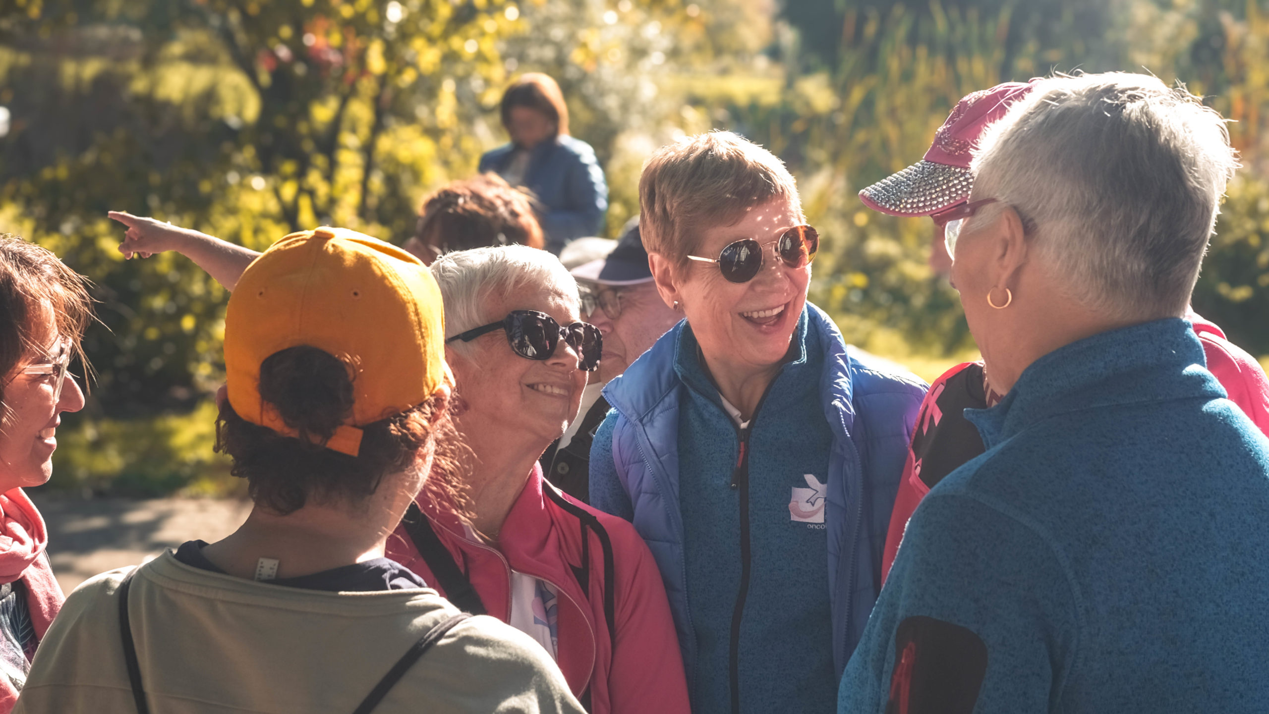 A group of ALGSO members laughing at the Broschtkriibslaf 2024